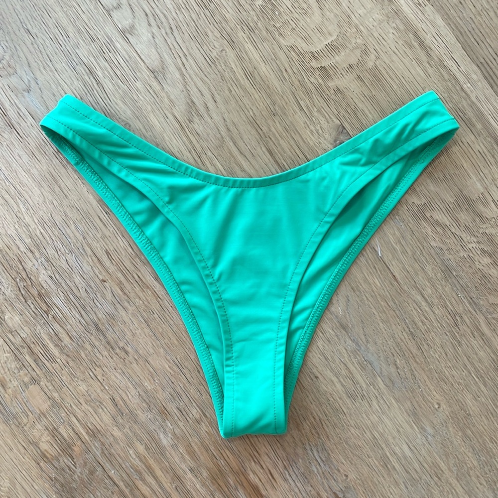 Tan Lines Fiji Bottom